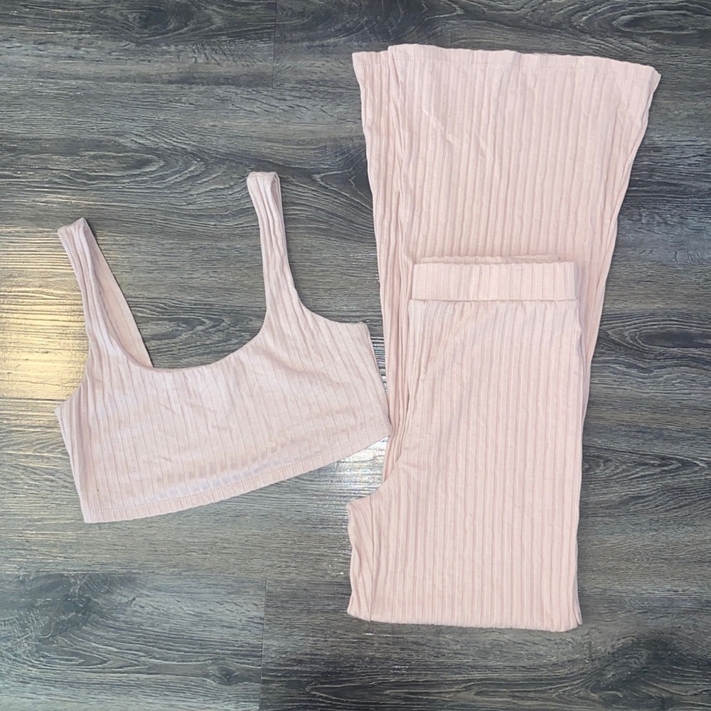 2 Pc Forever21, Pink, Medium, Bell bottomCrop tank